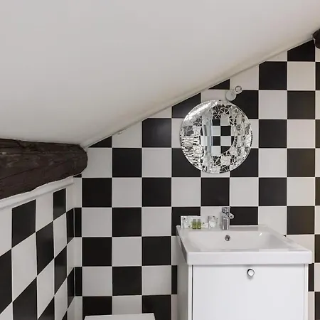 Navigli Attic